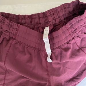 Lululemon Hotty Hot Low Rise Shorts